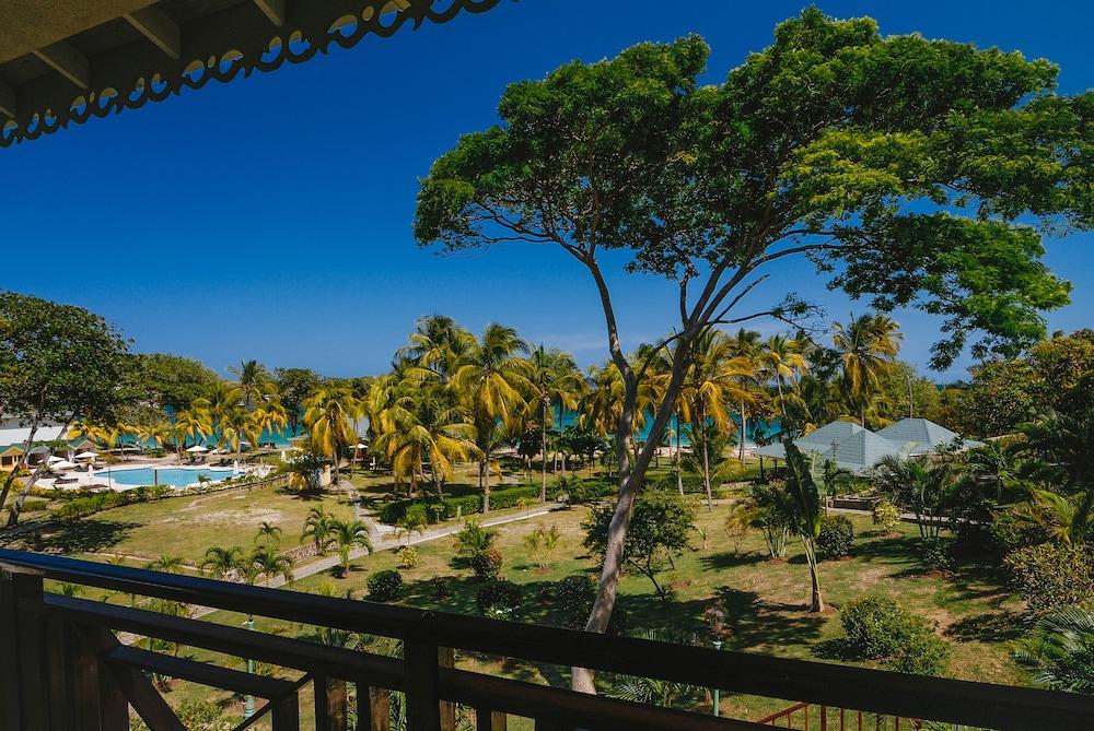 Bequia Beach Port Elizabeth Buitenkant foto